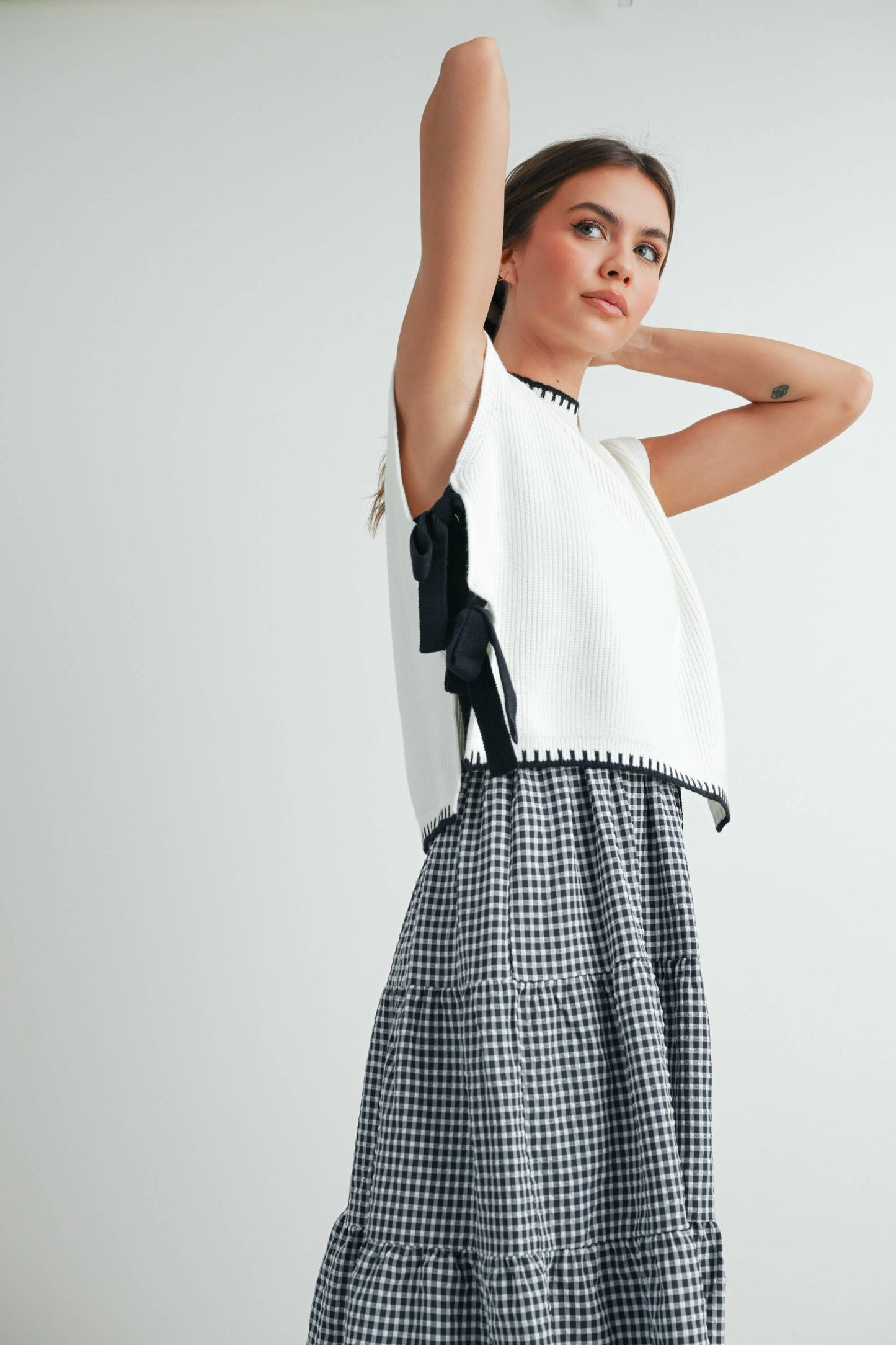 Mock Neck Sleeveless Sweater