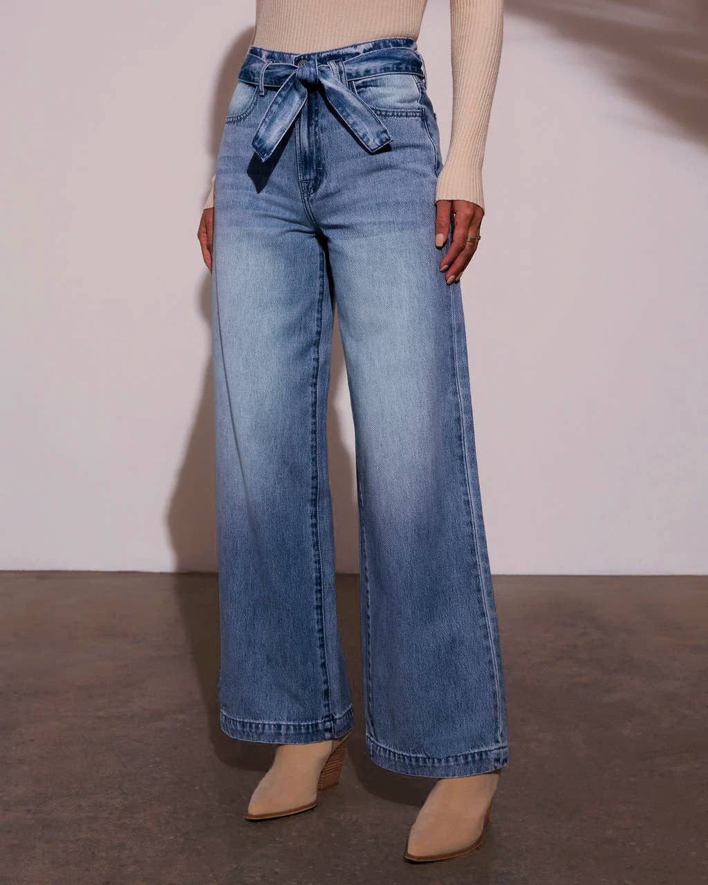 Vintage High-Waisted Wide-Leg Jeans