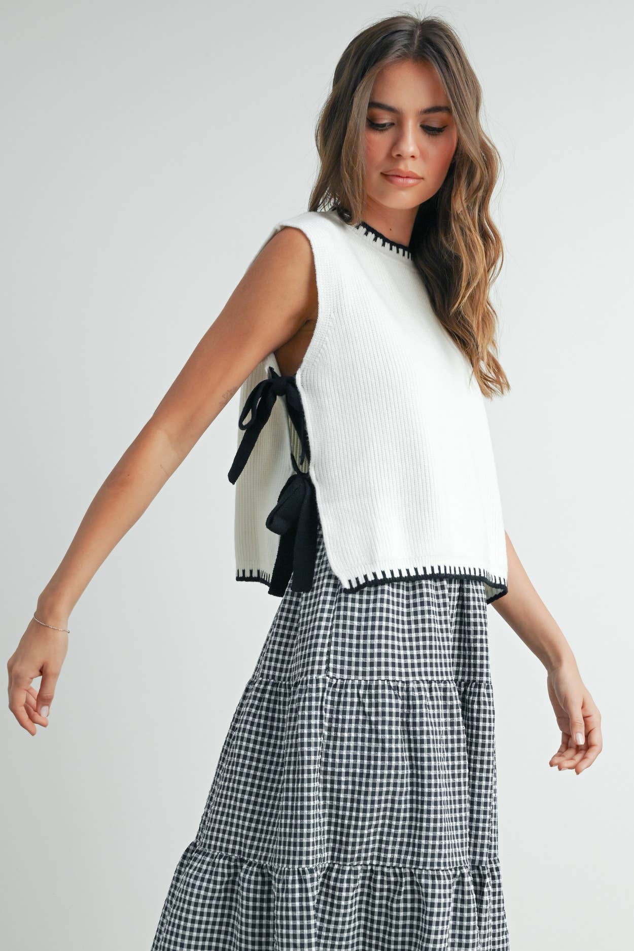 Mock Neck Sleeveless Sweater