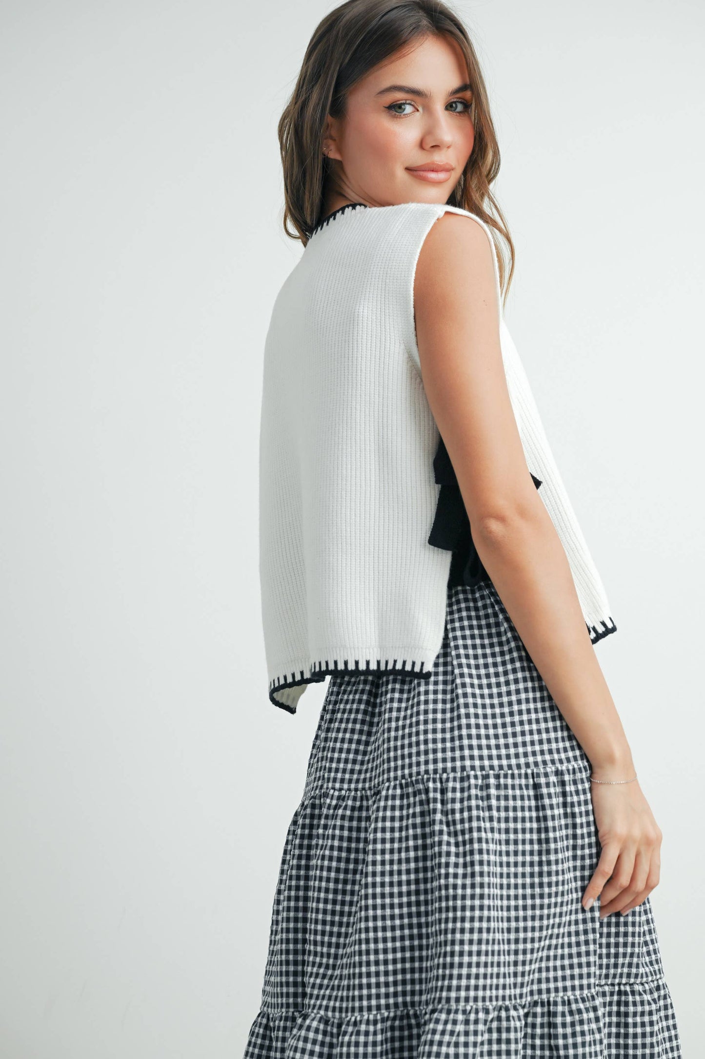 Mock Neck Sleeveless Sweater