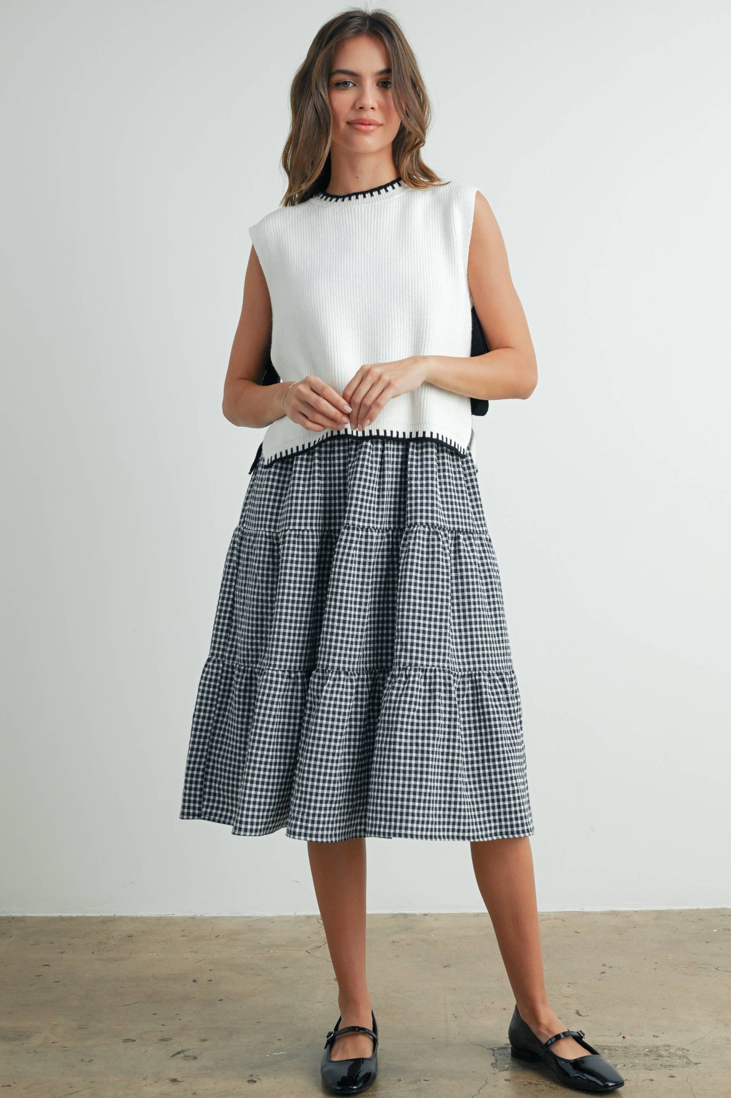 Mock Neck Sleeveless Sweater